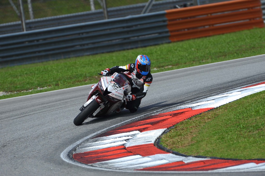Zamri Baba is one of the main contenders for the 2015 SuperSports 600cc title