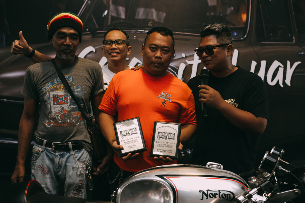 Best of Show Motorcycle, Hairolizam Ahmad (orange Tee) from Batu Pahat Johor