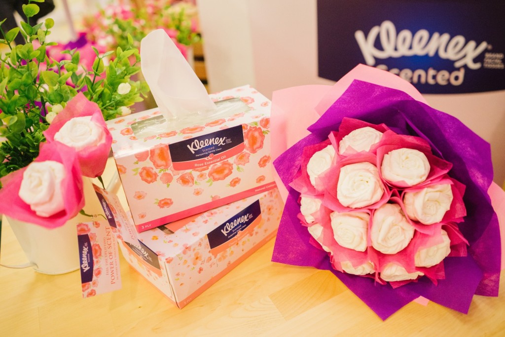 Share The Power Of Scent With Kleenex 3-Ply Scented Facial Tissues_lores